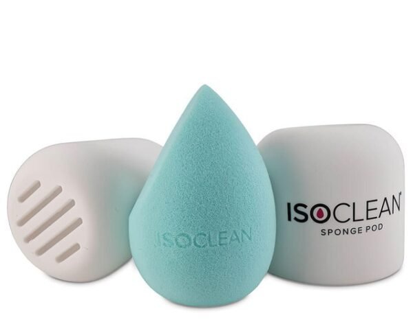 ISOCLEAN sponge pod with makeup sponge