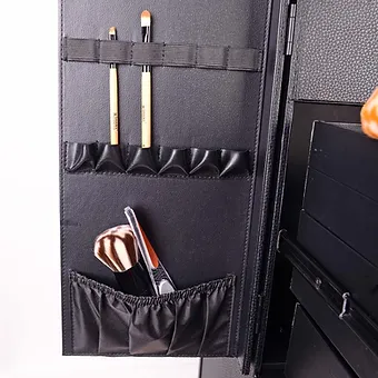 SHANY REBEL Pro Series – Makeup Artists Multifunction lighted Cosmetics Rolling